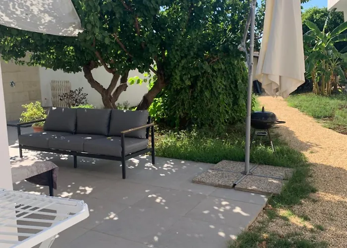 Casa Sul Mare Con Piscina Вилла *