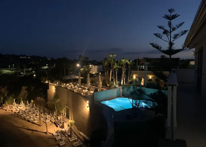 Casa Sul Mare Con Piscina Вилла