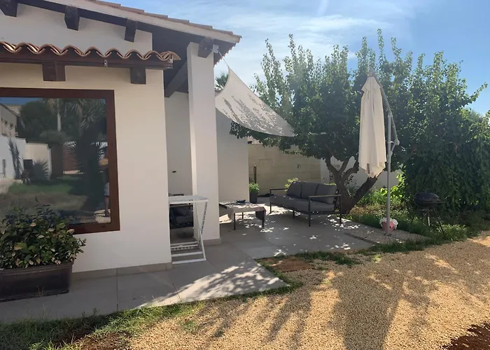 Casa Sul Mare Con Piscina Вилла